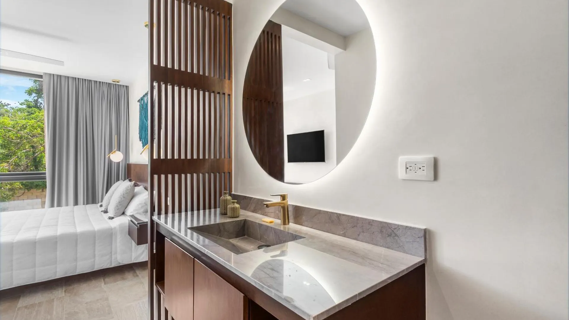 Tulum Hotspot 2Br Condo
